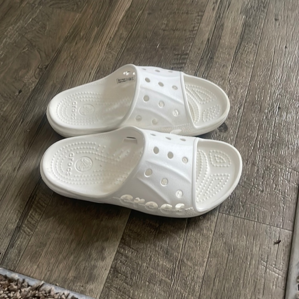 Croc slides